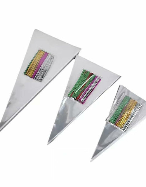 Load image into Gallery viewer, Muyindo Clear Cello Triangle Bags 6x12 Inch 100 Pieces with Color Twist Ties
