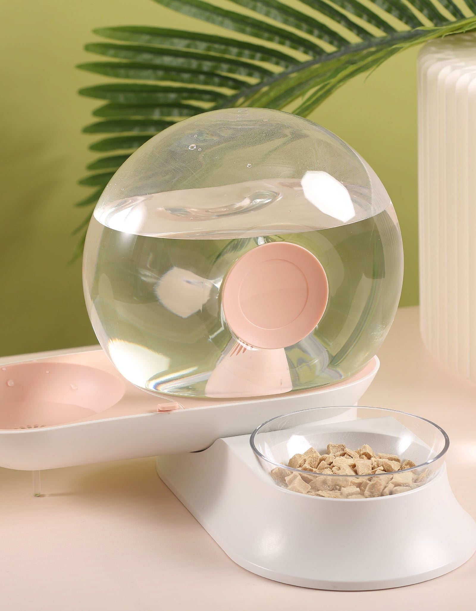 Pet Life ® 'Auto-Myst' Snail Shaped 2-in-1 Automated Gravity Pet Filtered Water Dispenser and Food Bowl