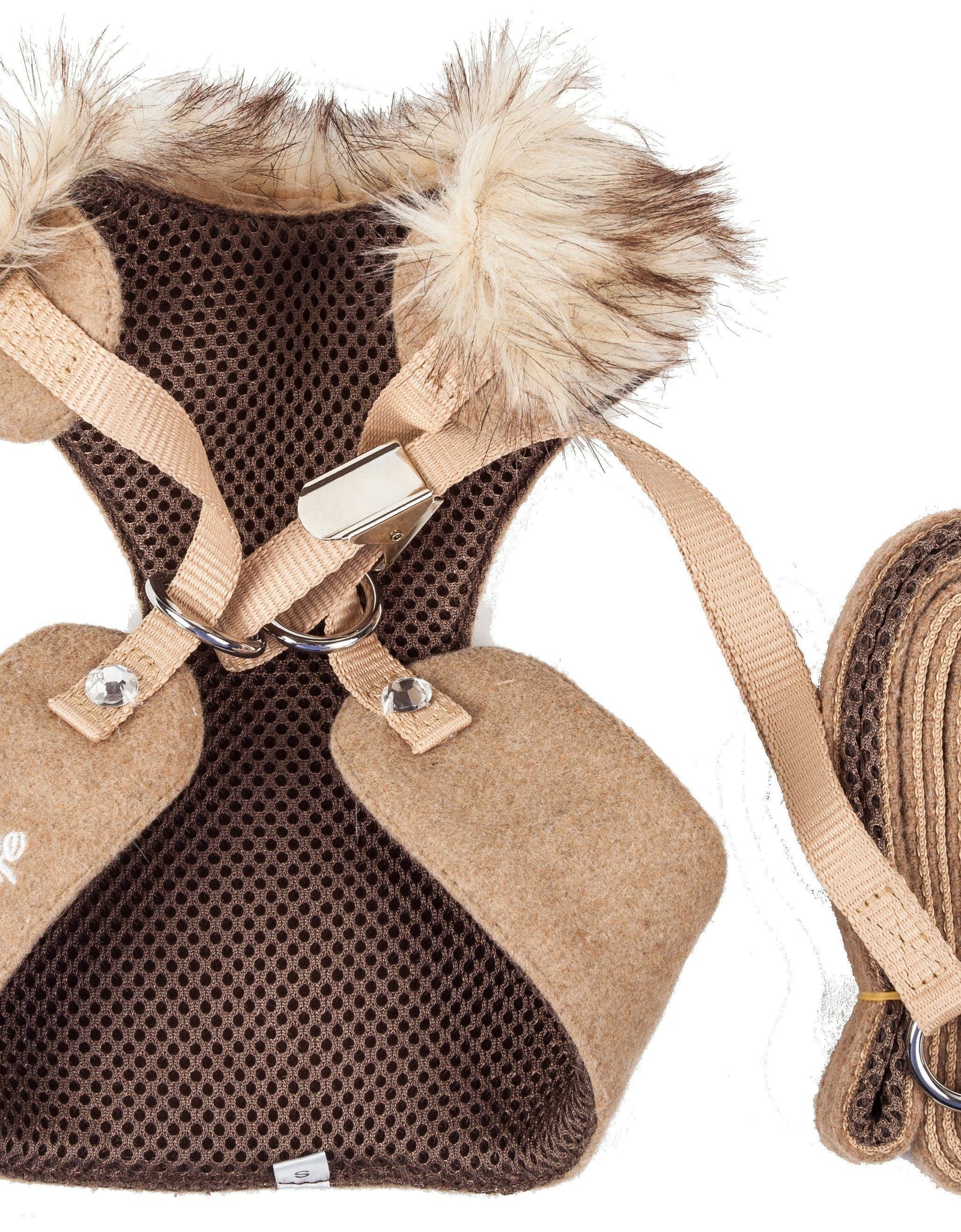 Pet Life ® Luxe 'Furracious' 2-In-1 Adjustable Dog Harness and Leash with Detachable Fur Collar