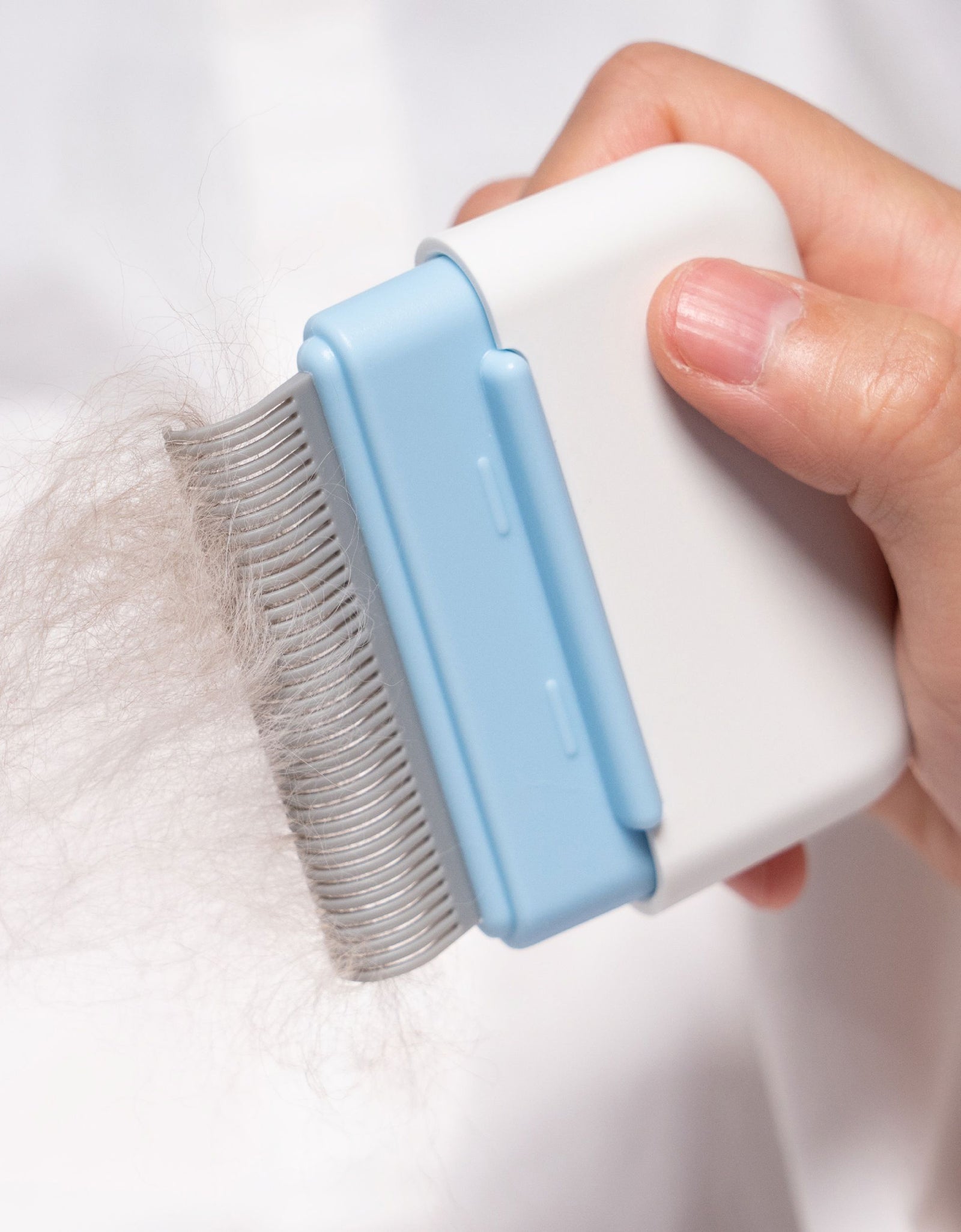 Pet Life ® 'Zipocket' 2-in-1 Underake and Stainless Steel Travel Grooming Pet Comb