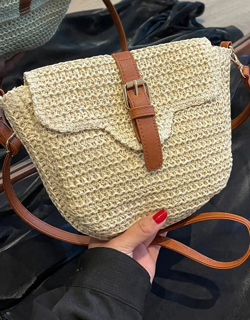 Load image into Gallery viewer, Women's Straw Messenger Bag  Casual Saddle Bag
