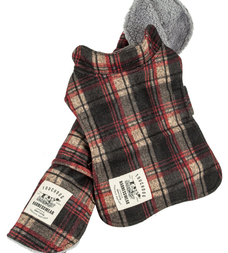 Touchdog ® 2-In-1 Tartan Plaid Dog Jacket and Matching Reversible Dog Mat