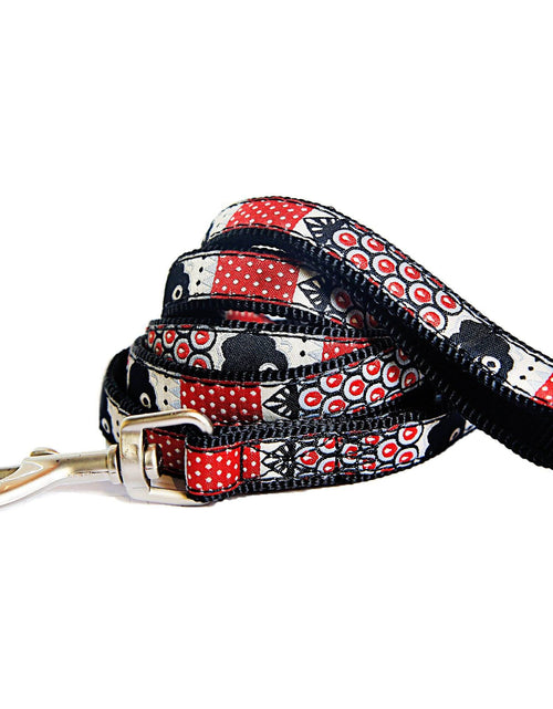 Load image into Gallery viewer, Touchdog Tough Stitched Durable Embroidered Leash and Harness - Black
